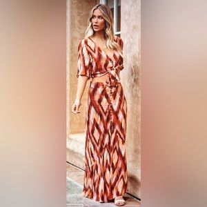 VICI Bowan 2 Piece Tie Waist Crop Top /Maxi Button Down Skirt LG NWOT SOLD OUT!